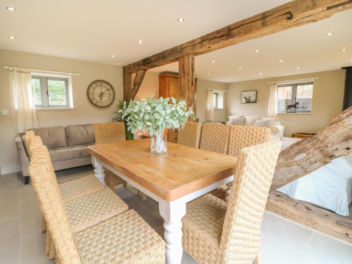 Upper Barn Villa Stafford Dış mekan fotoğraf